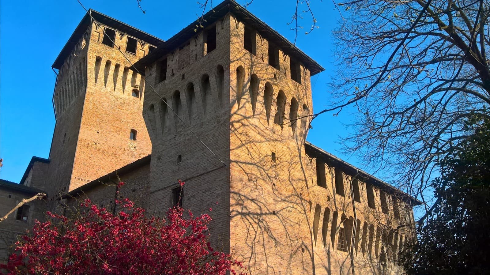 Montecchio Emilia (RE), castello-Montecchio Emilia (RE), castello | Ph. Castello di Montecchio Emilia via Facebook-CC BY-NC-SA 3.0