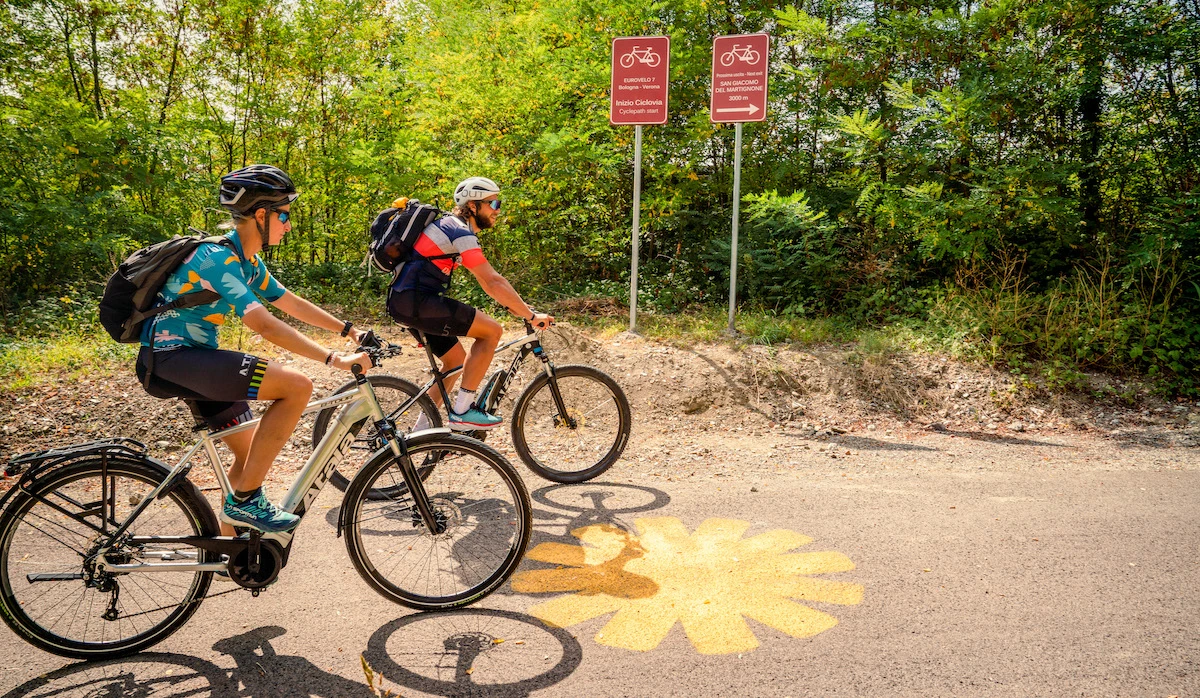 Ciclovia del Sole, ciclisti in cammino