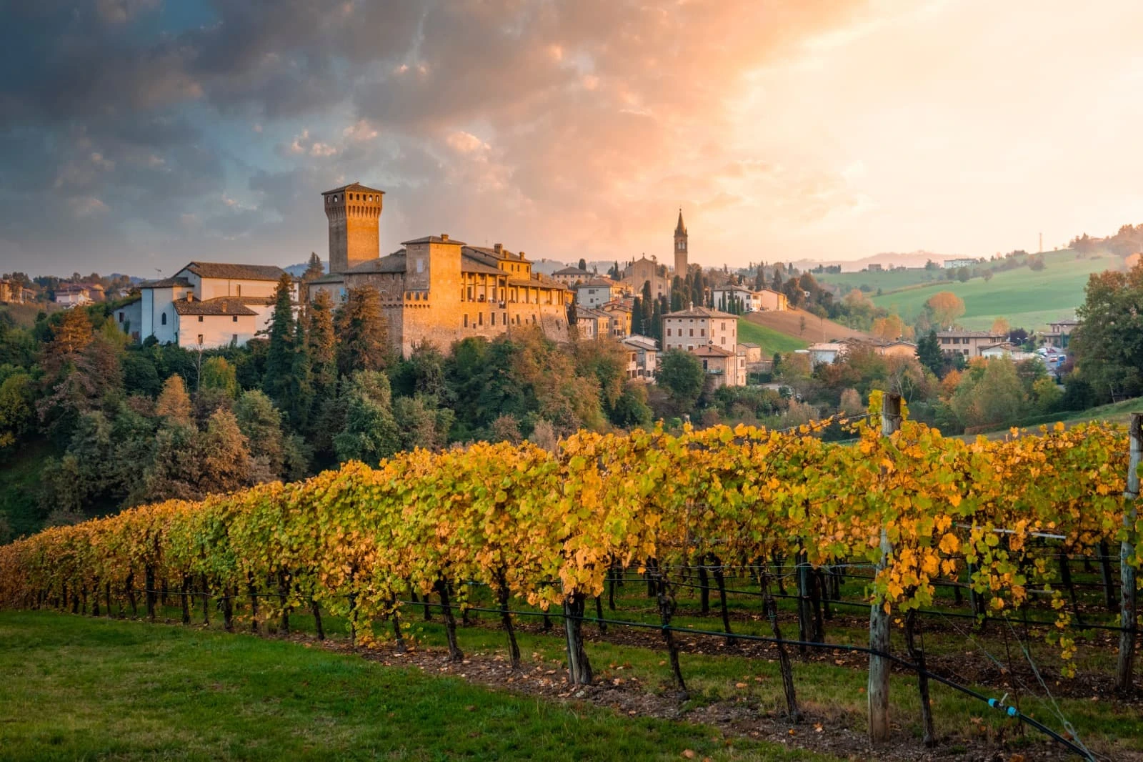 Castelvetro di Modena, autunno al Castello di Levizzano Rangone