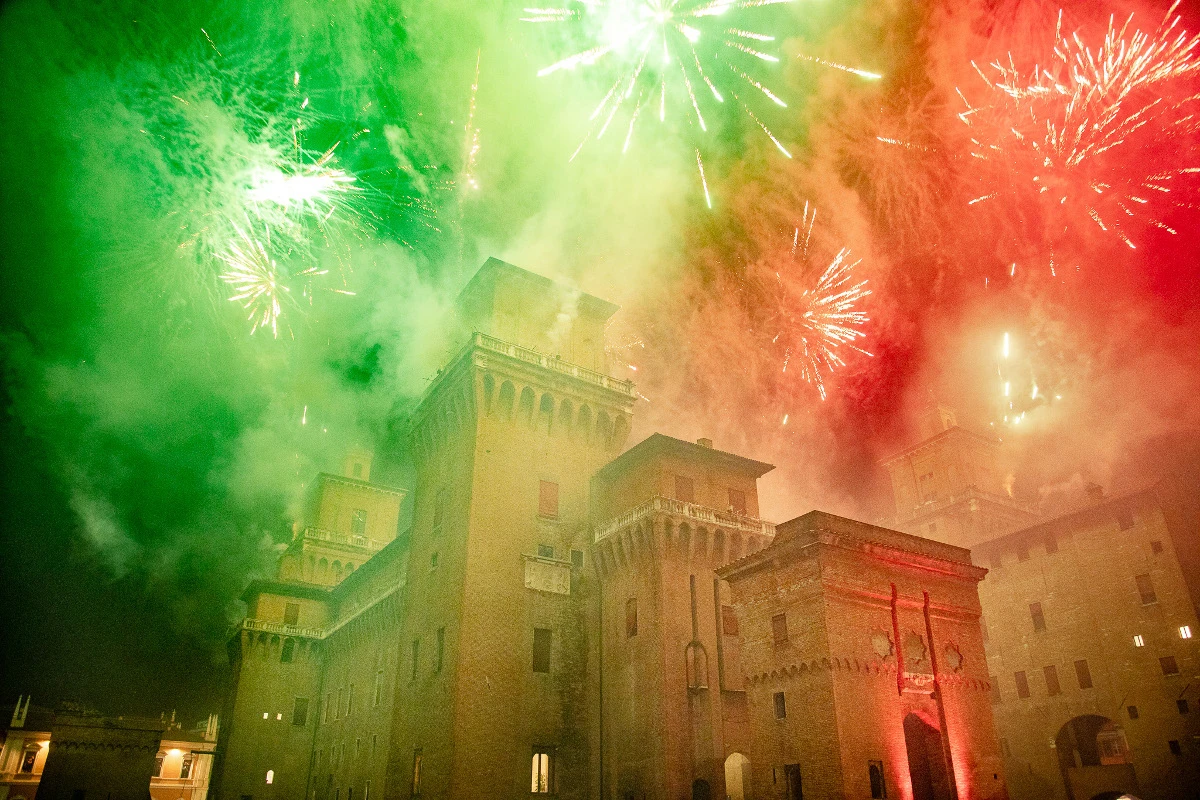 Ferrara, Capodanno, Incendio del Castello Estense, ph Delphi International